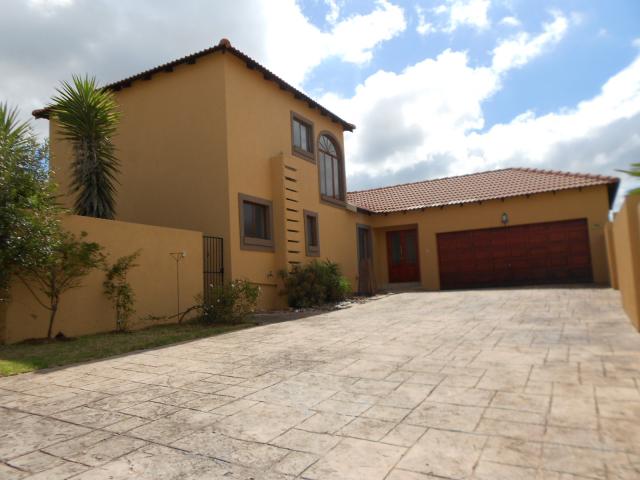 3 Bedroom House for Sale For Sale in Midrand - Private Sale - MR105601