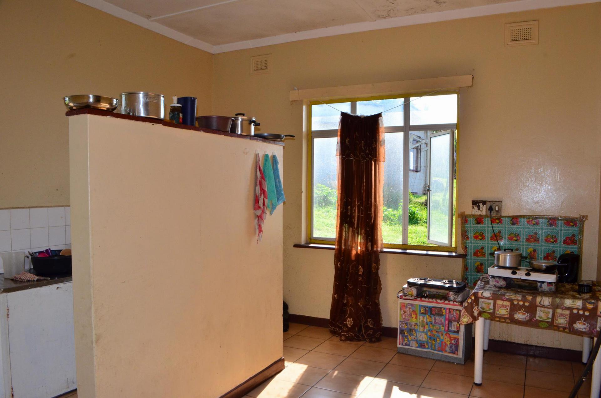 Kitchen - 19 square meters of property in Port Shepstone