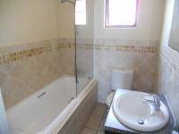 Main Bathroom - 3 square meters of property in Port Edward