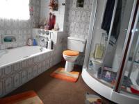 Main Bathroom - 10 square meters of property in Dalpark