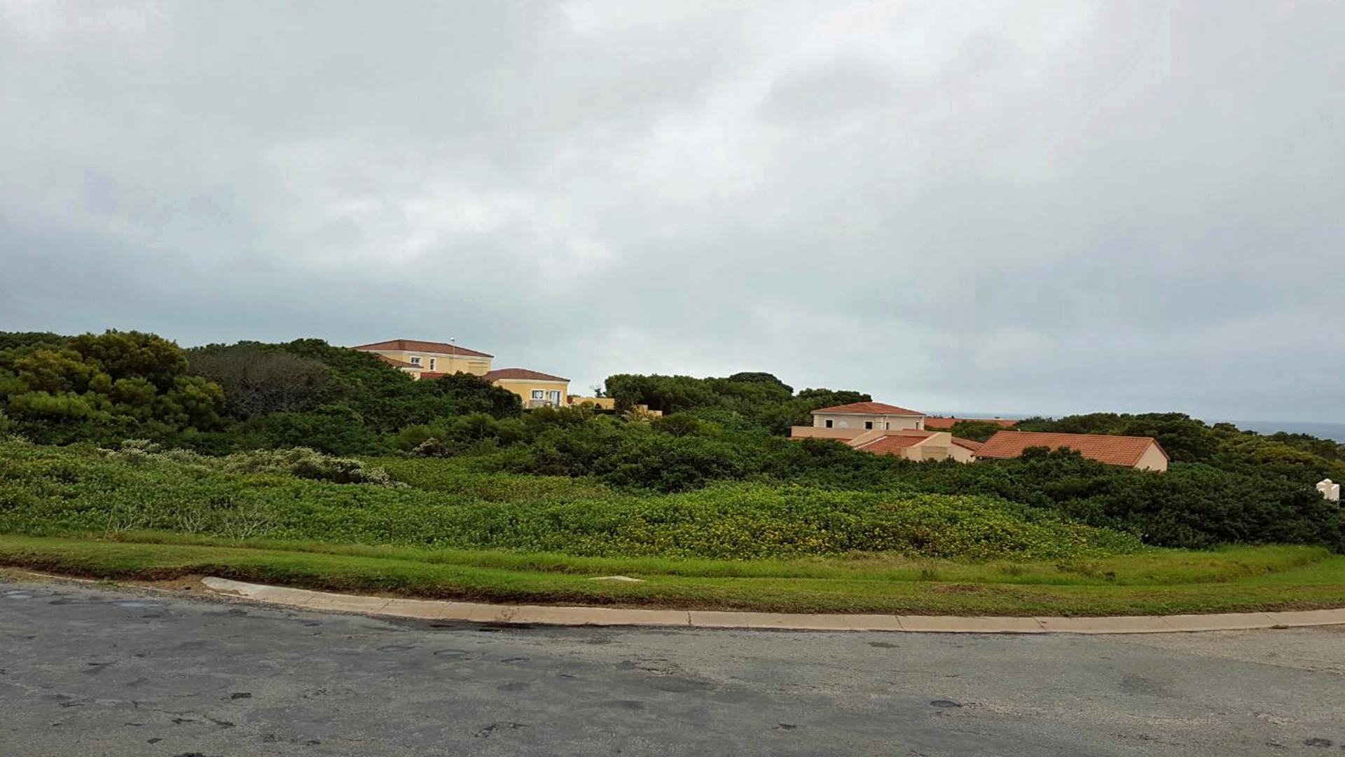 Front View of property in St Francis Bay