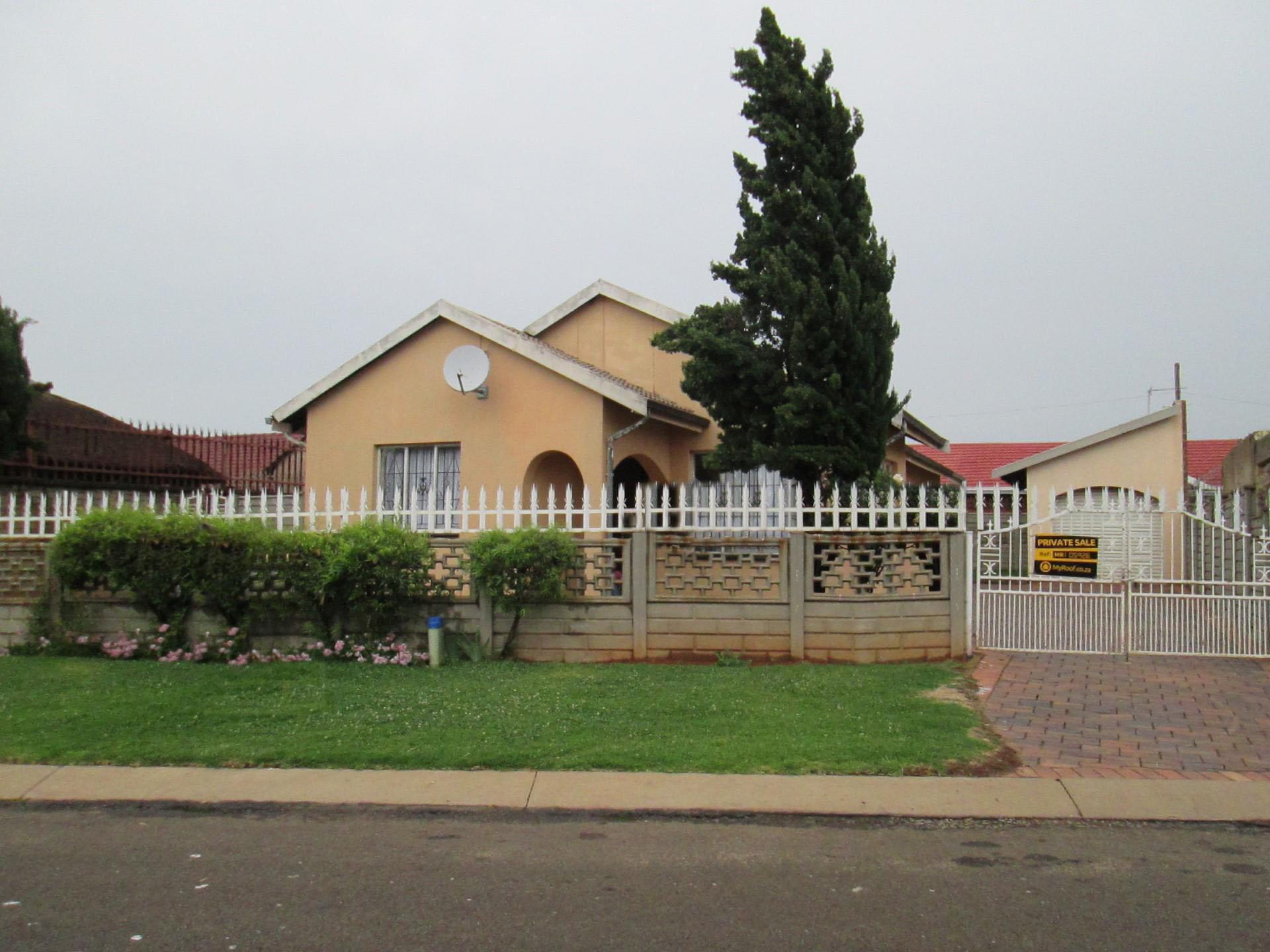 Front View of property in Lenasia South