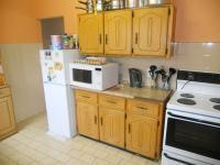 Kitchen - 10 square meters of property in Lenasia South