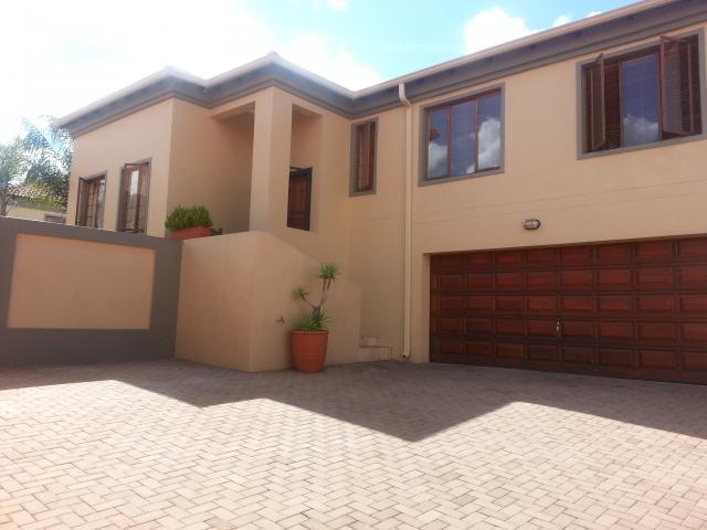 3 Bedroom House for Sale For Sale in Moreletapark - Private Sale - MR106014