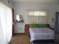 Main Bedroom - 21 square meters of property in Umtentweni