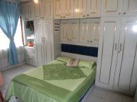 Bed Room 2 - 14 square meters of property in Shallcross 