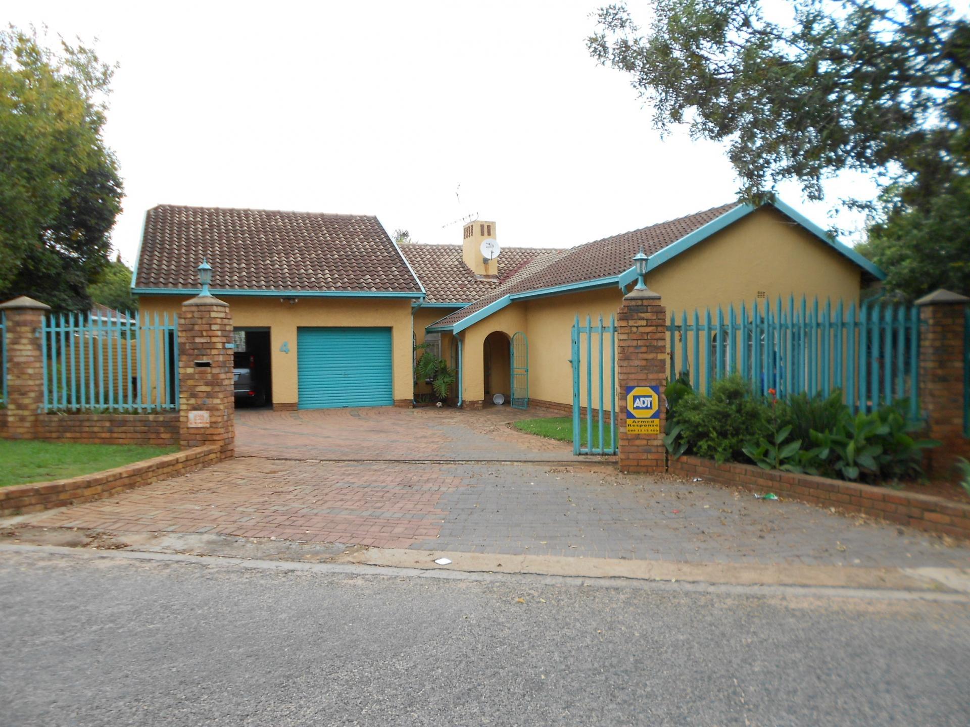 Front View of property in Birch Acres