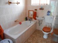 Main Bathroom - 5 square meters of property in Randfontein