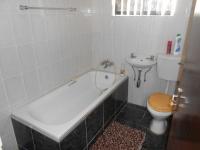 Bathroom 1 - 5 square meters of property in Randfontein