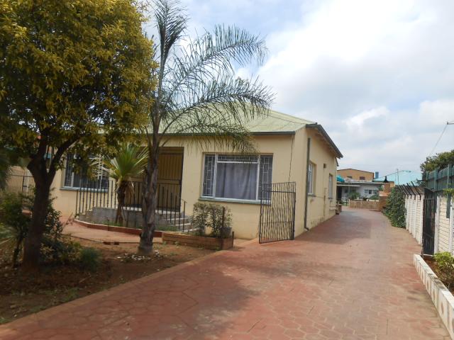 7 Bedroom House for Sale For Sale in Pretoria West - Private Sale - MR106254