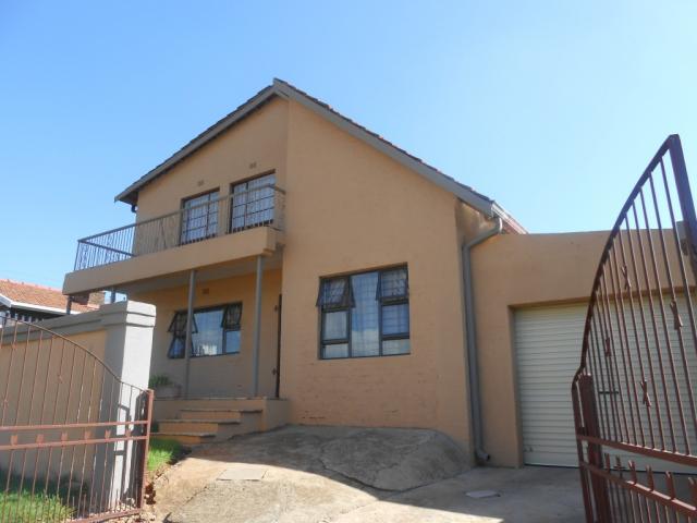 5 Bedroom House for Sale For Sale in Bosmont - Private Sale - MR106320