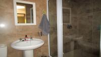 Bathroom 3+ - 45 square meters of property in Rustenburg