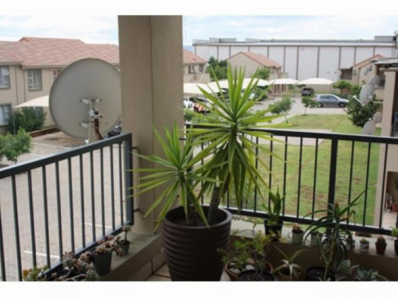 Balcony of property in Six Fountains Estate