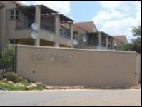 2 Bedroom 2 Bathroom Simplex for Sale for sale in Six Fountains Estate