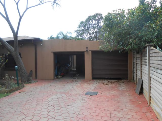 4 Bedroom House for Sale For Sale in Pretoria North - Private Sale - MR106694