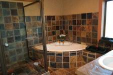 Bathroom 2 - 14 square meters of property in Philadelphia