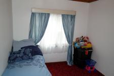 Bed Room 2 - 10 square meters of property in Athlone - CPT