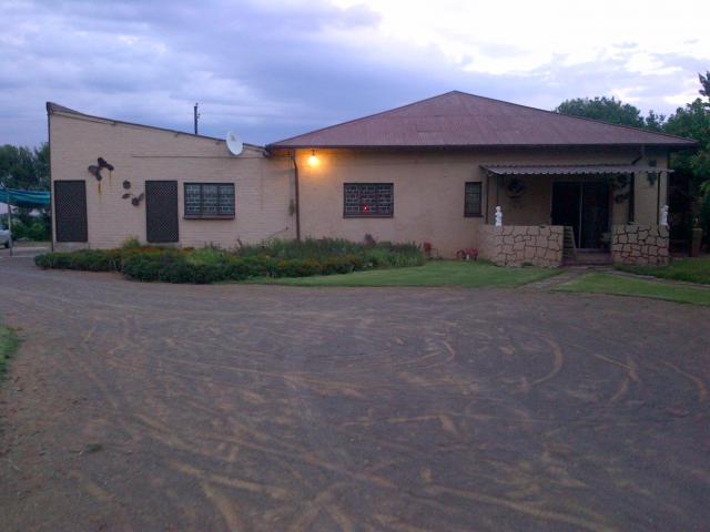 Smallholding for Sale For Sale in Bloemfontein - Home Sell - MR107036