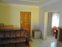 Lounges - 28 square meters of property in Protea North