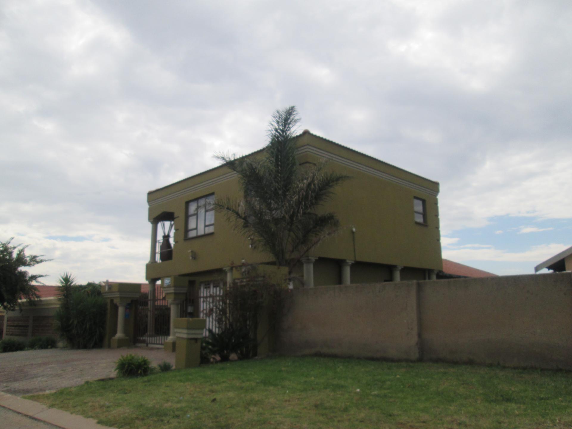 Front View of property in Brakpan