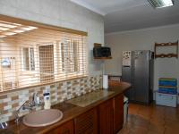 Kitchen - 28 square meters of property in Constantia Glen