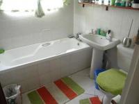 Main Bathroom of property in Bendor