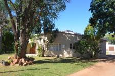 3 Bedroom 2 Bathroom House for Sale for sale in Mookgopong (Naboomspruit)