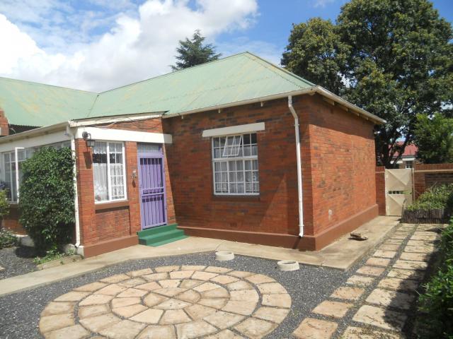 3 Bedroom House for Sale For Sale in Krugersdorp - Private Sale - MR107453