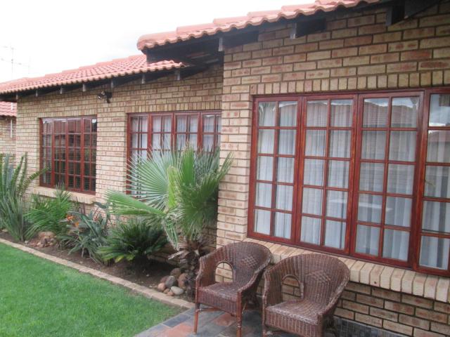 3 Bedroom Simplex for Sale For Sale in Alberton - Home Sell - MR107487