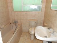 Main Bathroom - 3 square meters of property in Bela-Bela (Warmbad)