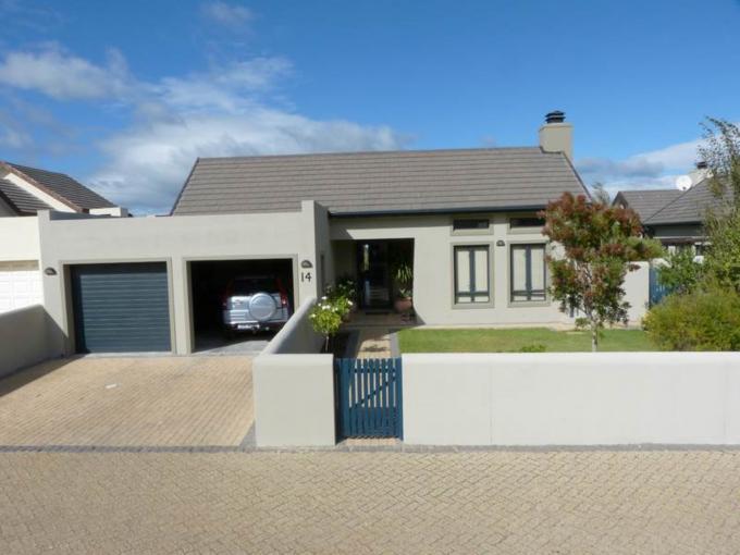 3 Bedroom House for Sale For Sale in Somerset West - Home Sell - MR107626