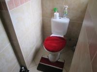 Bathroom 1 - 2 square meters of property in Midrand