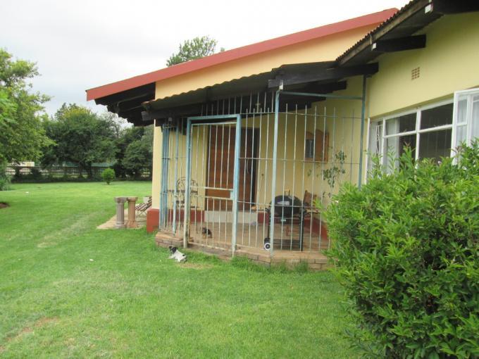 4 Bedroom House for Sale For Sale in Benoni - Home Sell - MR107725