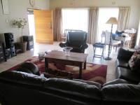 Lounges - 33 square meters of property in Benoni