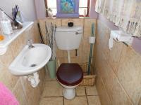 Bathroom 1 - 2 square meters of property in Mossel Bay