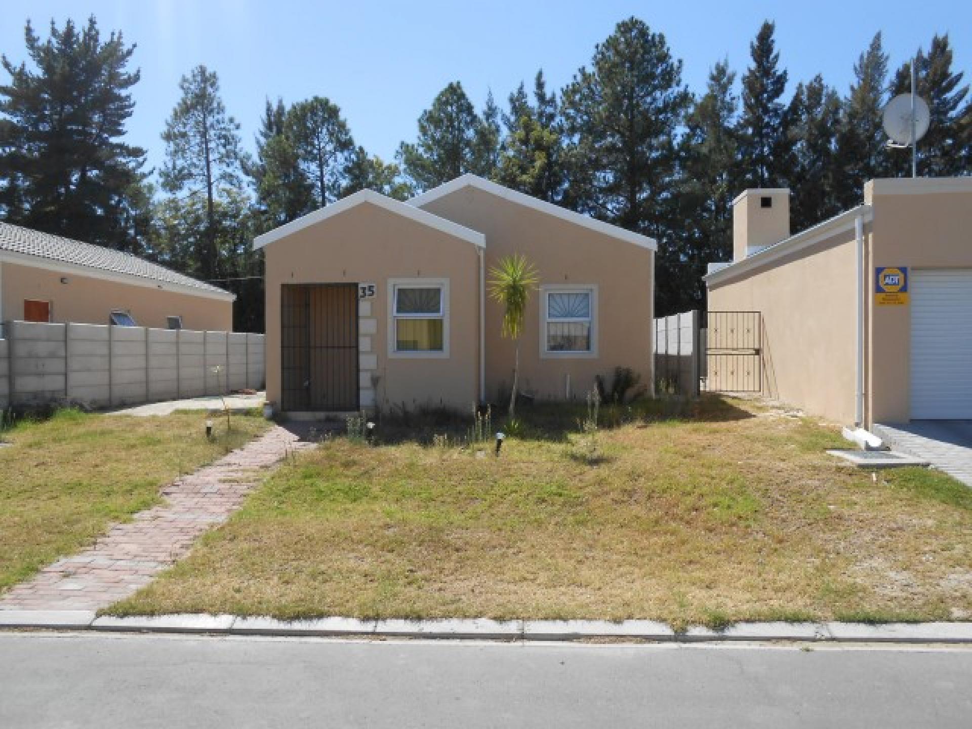 Front View of property in Wellington