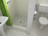 Bathroom 1 - 3 square meters of property in Henley-on-Klip