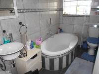 Bathroom 1 - 6 square meters of property in Brackendowns