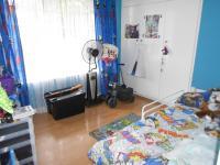 Bed Room 1 - 10 square meters of property in Brackendowns