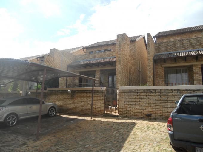 2 Bedroom Simplex for Sale For Sale in Wilgeheuwel  - Home Sell - MR107855