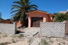 Front View of property in Saldanha