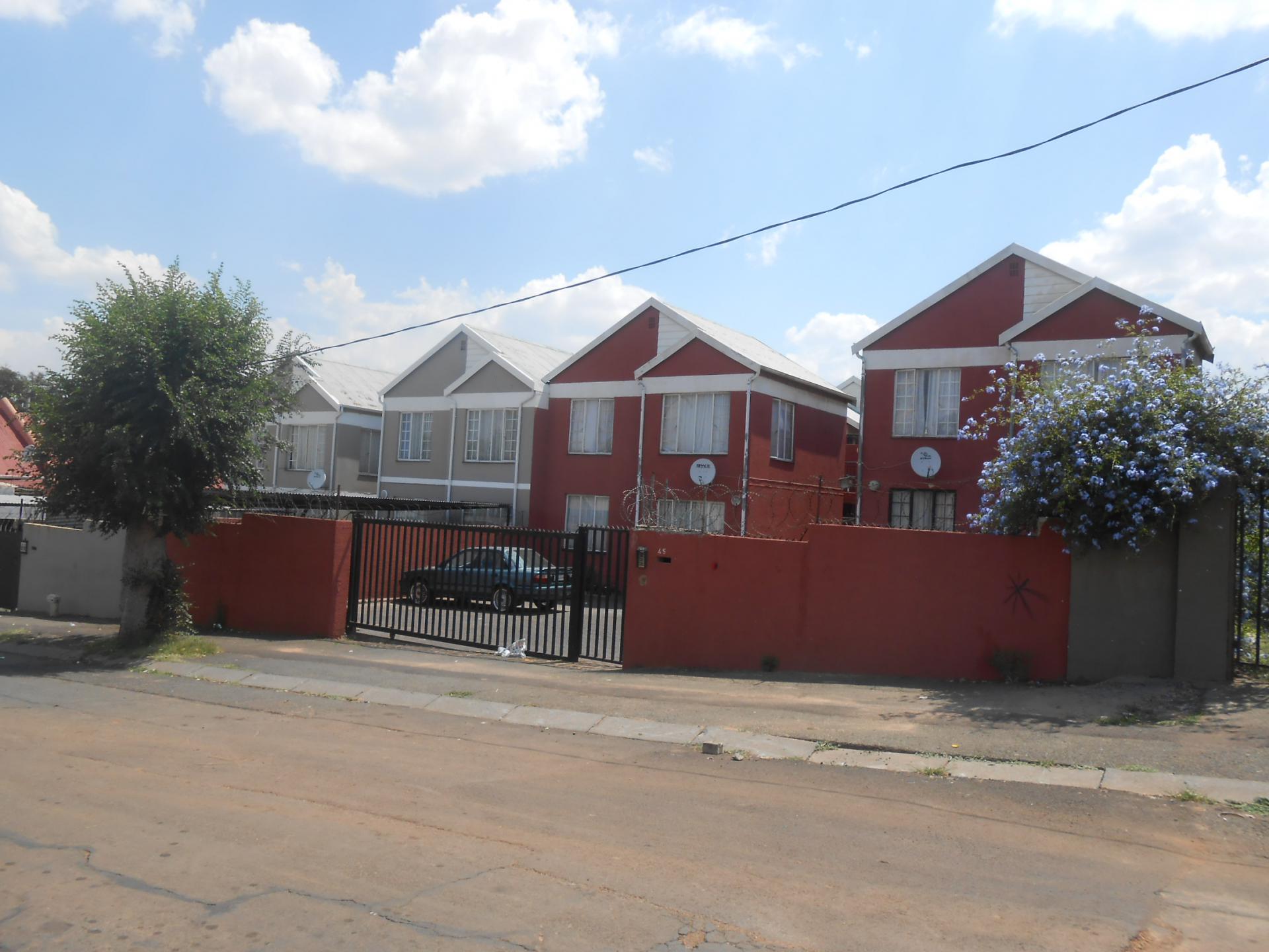 Front View of property in Jeppestown