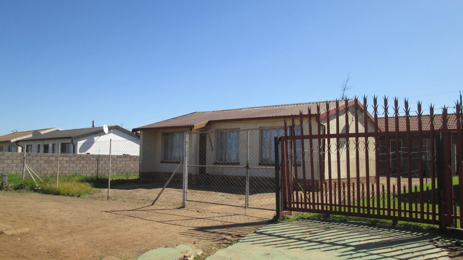 Front View of property in Tsakane