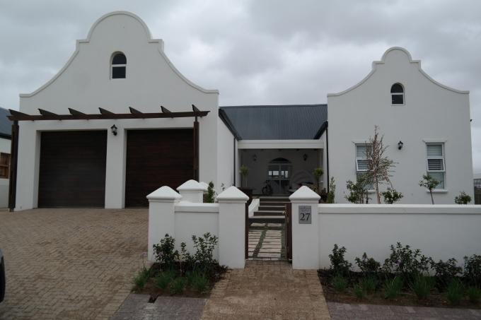 5 Bedroom House for Sale For Sale in Somerset West - Private Sale - MR108080