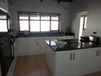 Kitchen - 26 square meters of property in Umkomaas