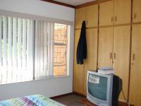 Main Bedroom - 21 square meters of property in Bloemfontein