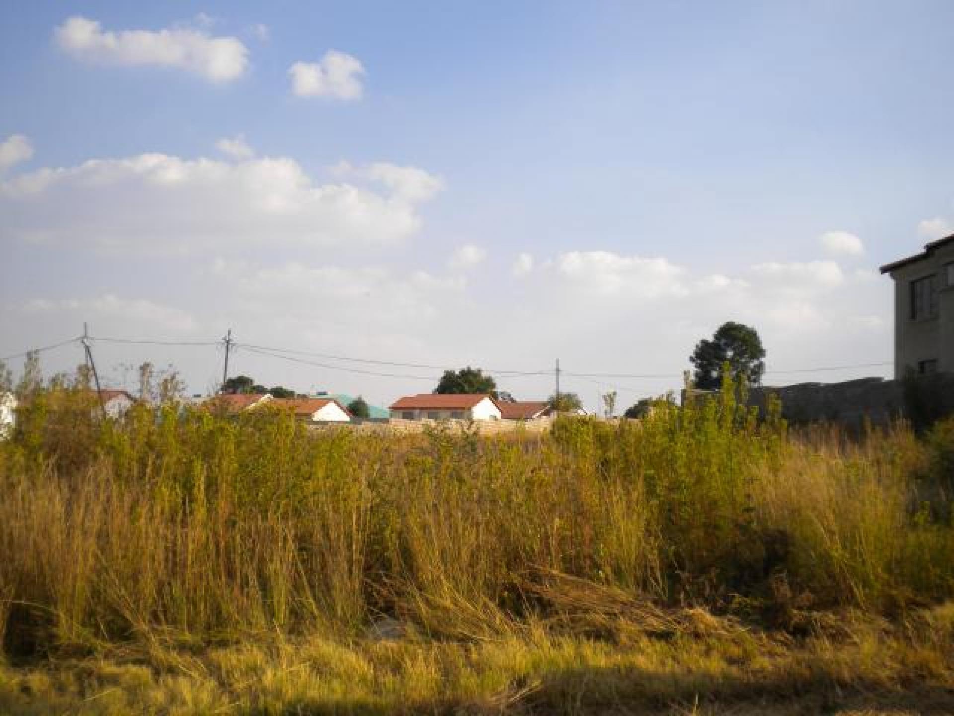 Front View of property in Zakariyya Park