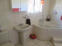 Main Bathroom - 9 square meters of property in Elspark