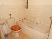 Bathroom 1 - 5 square meters of property in Dalpark