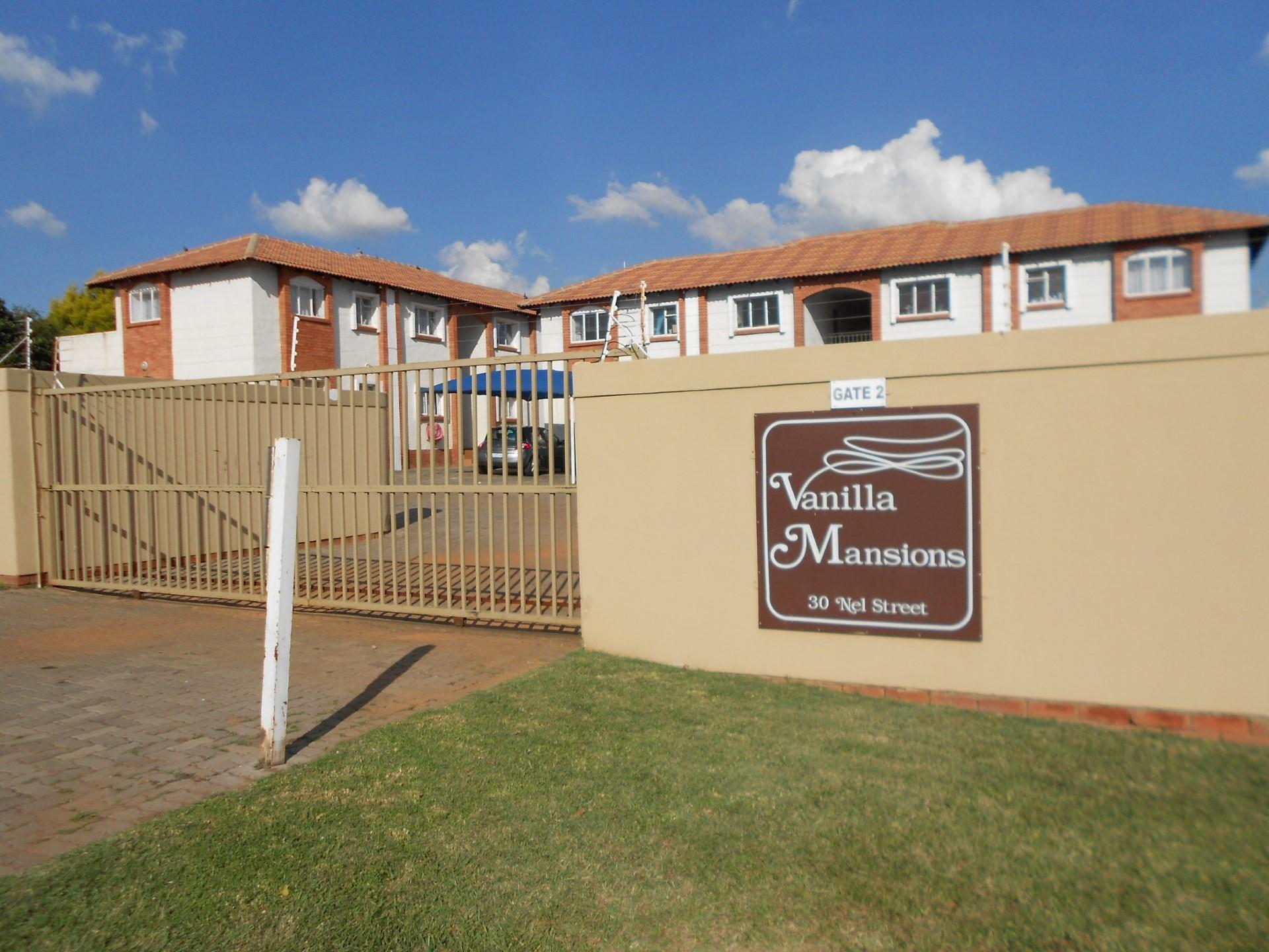 Front View of property in Rensburg